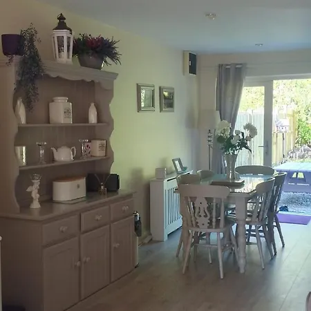 Remarkable 3-bed House In