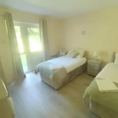 Holiday home Remarkable 3-bed House In